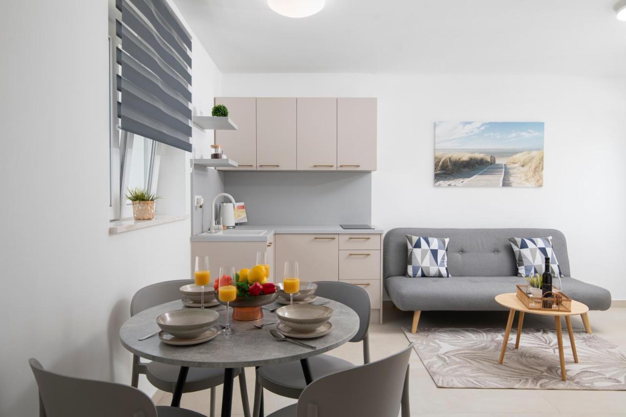 Apartments And Rooms Jakic เมดูลิน ภายนอก รูปภาพ